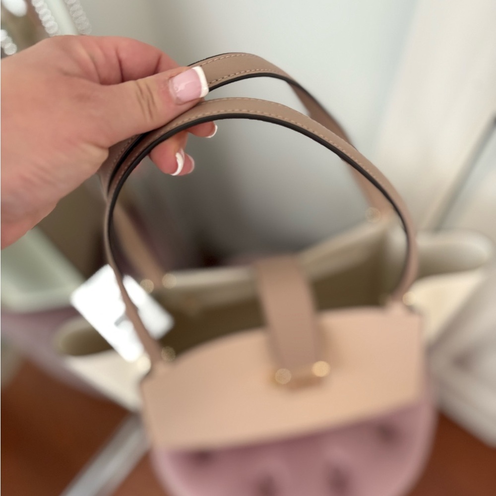 Kate Spade Tote Bag - Picture 9 of 10